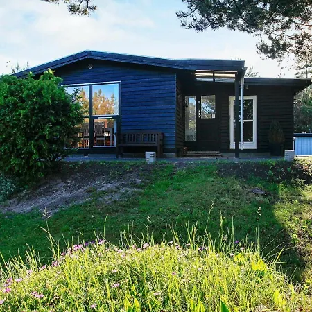 Two-bedroom Holiday In 33 Tatil Evi